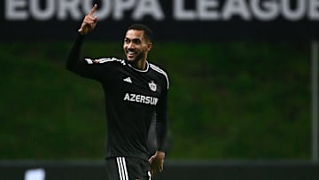 Atacante estava jogando no Azerbaijão