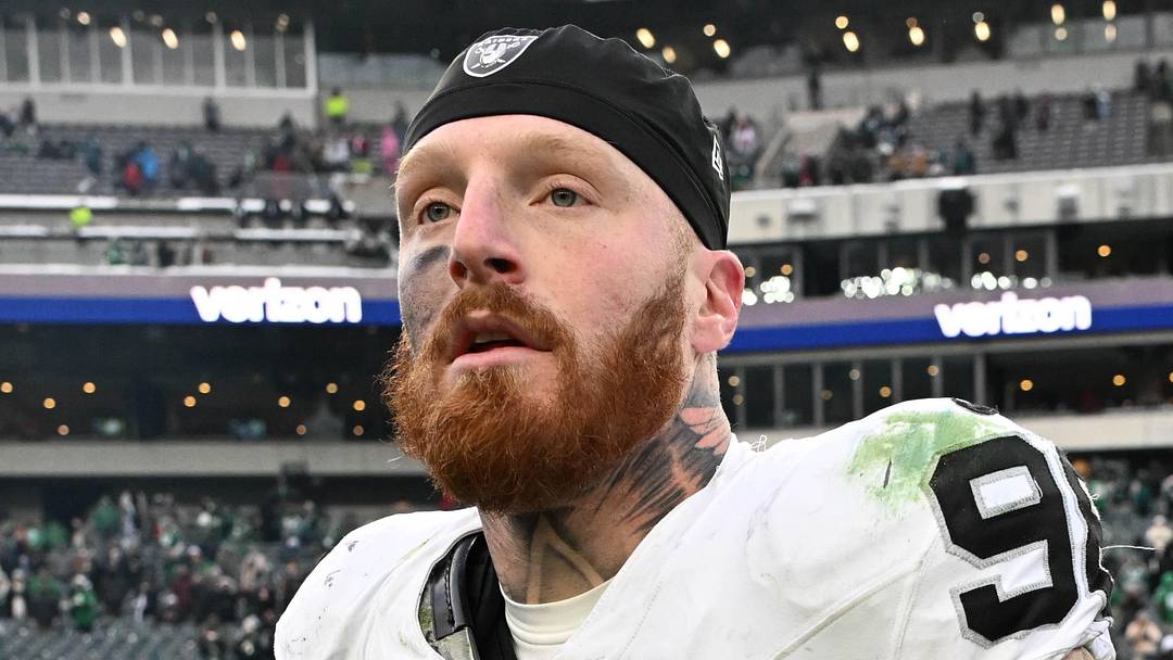 Las Vegas Raiders defensive end Maxx Crosby (98)