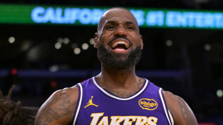 Dec 10, 2025; Los Angeles, California, USA; Los Angeles Lakers forward Lebron James (23) reacts after a missed basket during the second half against the San Antonio Spurs at Crypto.com Arena. Mandatory Credit: Jayne Kamin-Oncea-Imagn Images