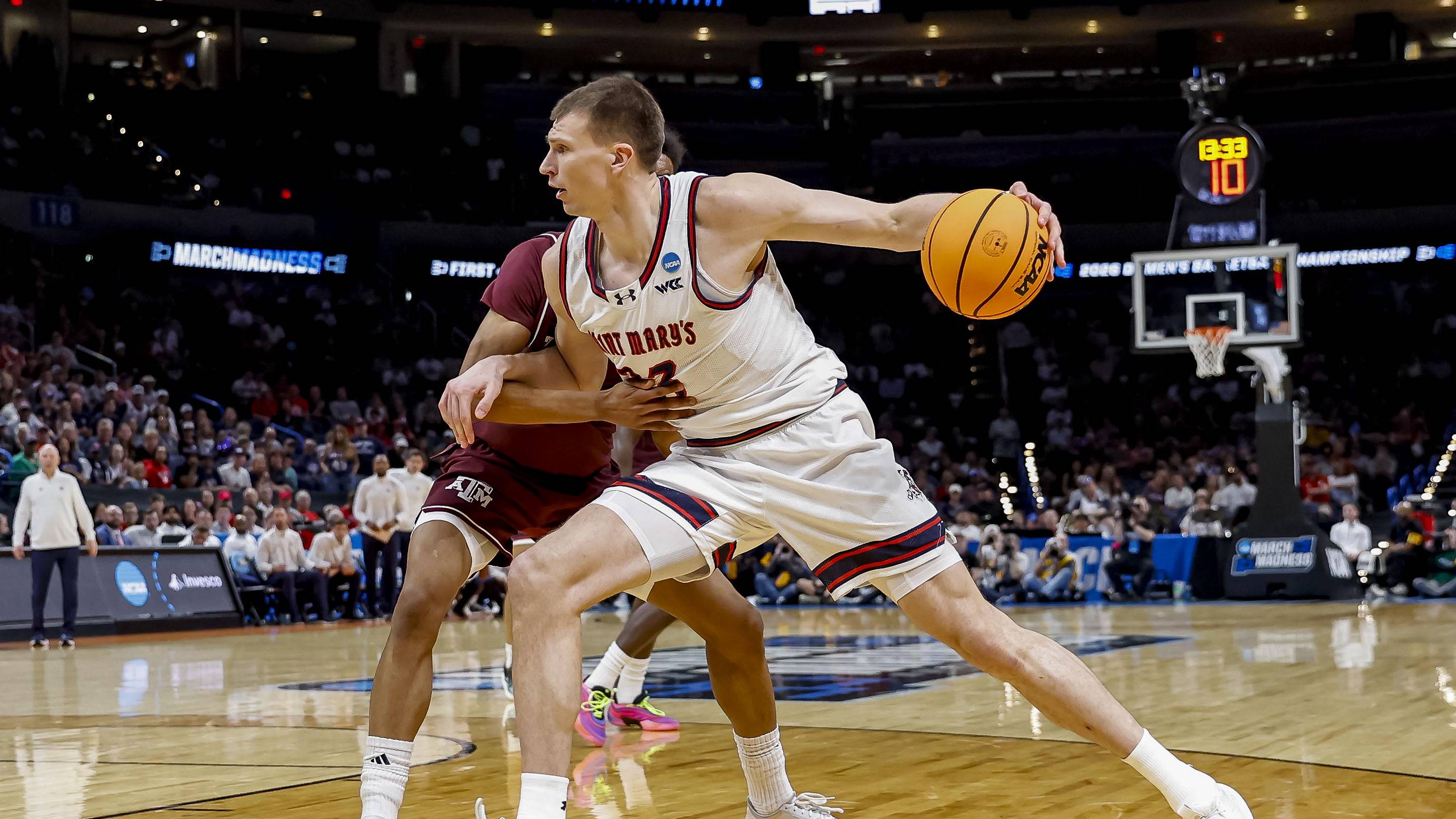 Saint Mary's (CA) Gaels forward Paulius Murauskas. Mandatory Credit: Alonzo Adams-Imagn Images | Alonzo Adams-Imagn Images