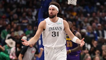 Los Angeles Lakers v Dallas Mavericks