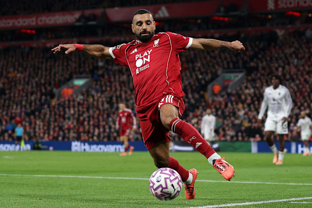 Mohamed Salah failing to control a ball.