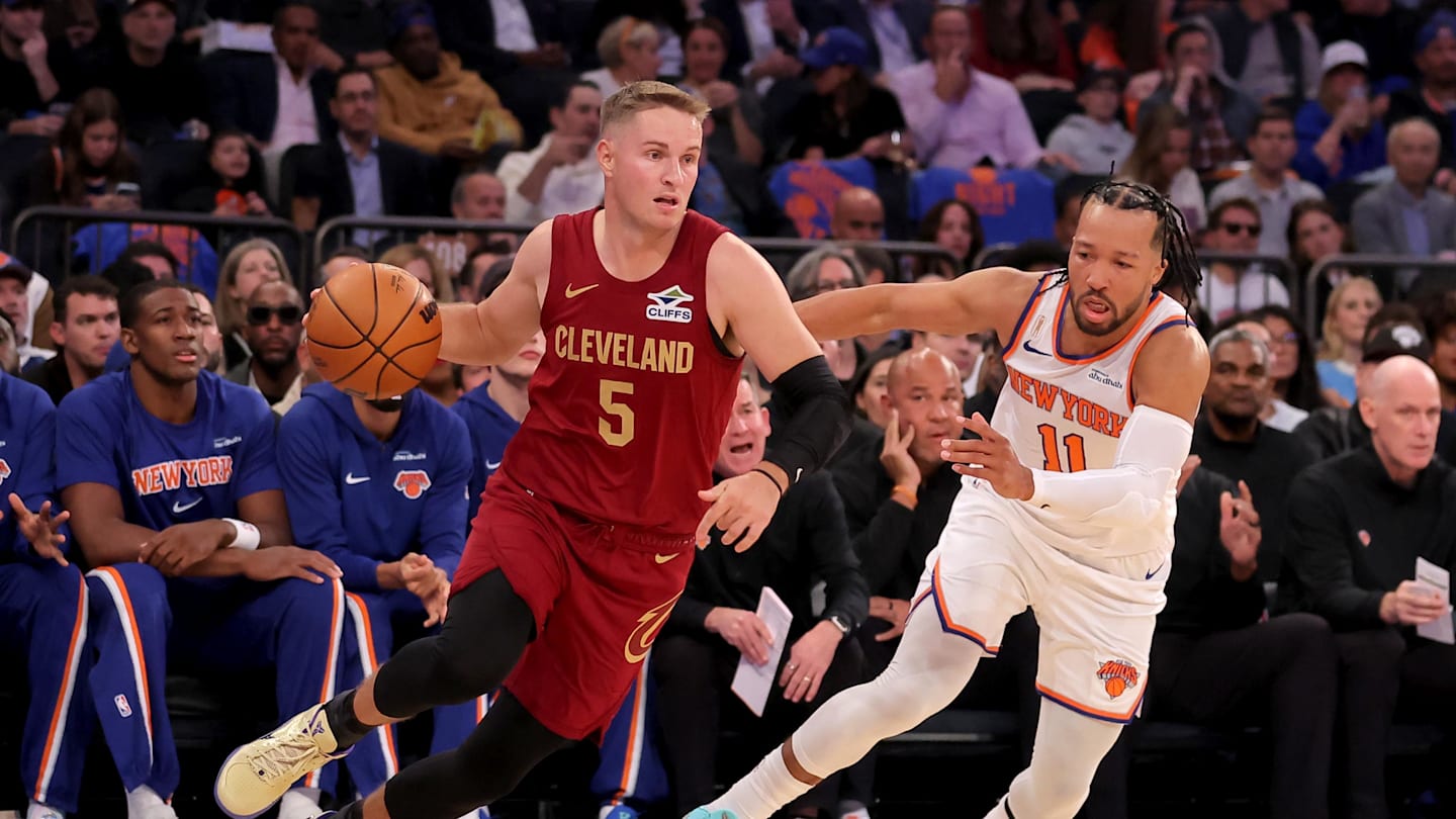 Cleveland Cavaliers Face Milwaukee Bucks in NBA Home Opener