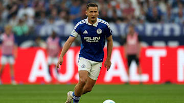 Paul Seguin im Schalke-Trikot. In der kommenden Saison könnte er nicht mehr in Königsblau auflaufen