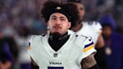 Vikings cornerback Byron Murphy Jr., the former Husky, has received a rich contract extension. 