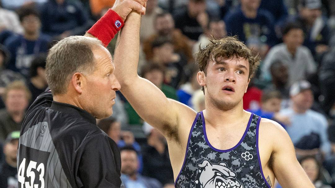 After his de-commitment from Iowa, Rumson wrestler Sonny Amato, a two-time New Jersey state champion, has announced his commitment to Rutgers.