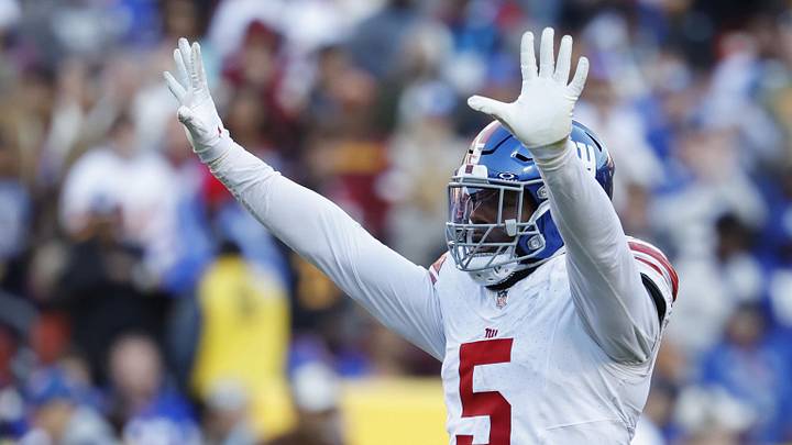 New York Giants linebacker Kayvon Thibodeaux (5)