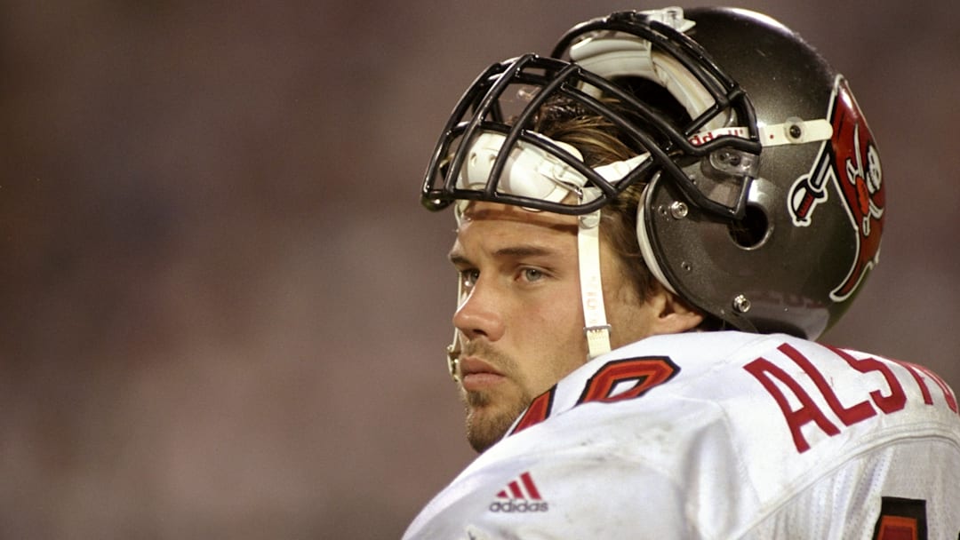 Former Tampa Bay Buccaneers FB Mike Alstott explained the key difference between Tony Dungy and Jon Gruden.
