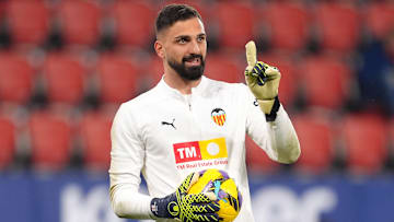 Giorgi Mamardashvili wants to be Liverpool's number one