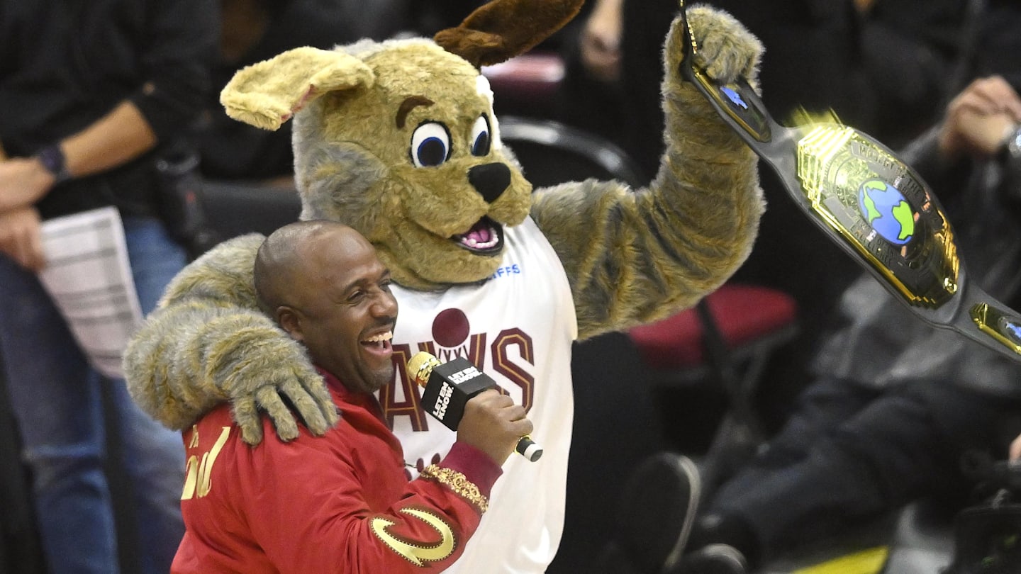 Cleveland Cavaliers unveil new home court ahead of NBA Cup Tournament