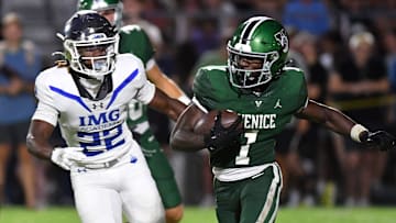 Per an analyst, Syracuse football continues to pursue 2025 4-star wide receiver and top-50 national prospect Winston Watkins.