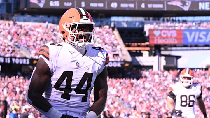 Oct 26, 2025; Foxborough, MA;  Cleveland Browns tight end Harold Fannin Jr. scores a touchdown against the New England Patriots