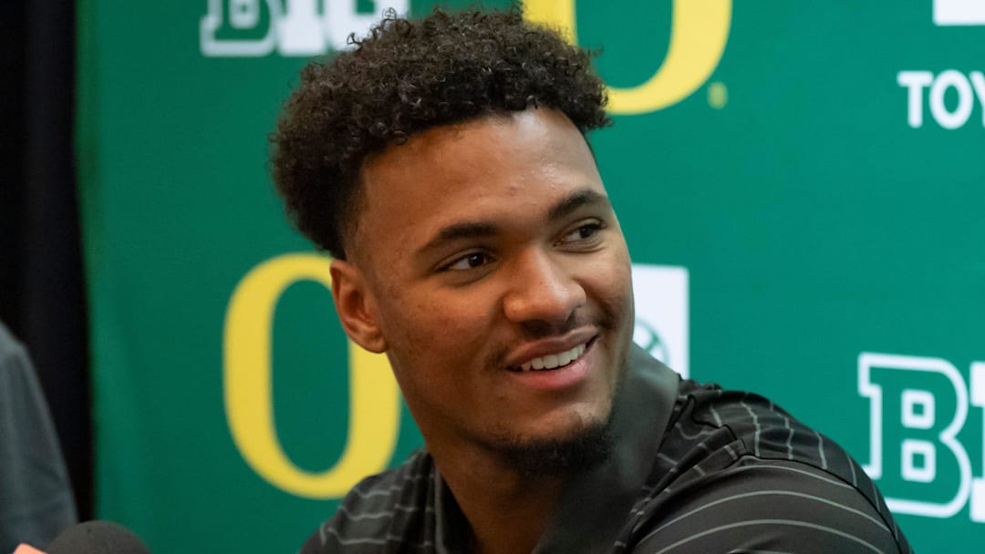 Oregon tight end Kenyon Sadiq talks with reporters during Oregon football’s Media Day on July 28, 2025, at Autzen Stadium in Eugene.