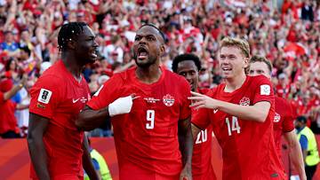 Cyle Larin feiert seinen Ausgleichstreffer gegen Bosnien Cyle Larin feiert seinen Ausgleichstreffer gegen Bosnien