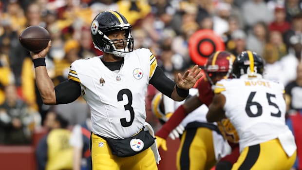 Pittsburgh Steelers quarterback Russell Wilson
