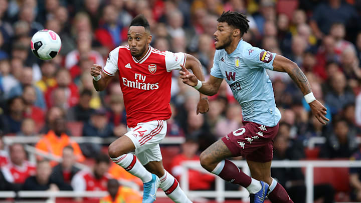 Arsenal FC v Aston Villa - Premier League