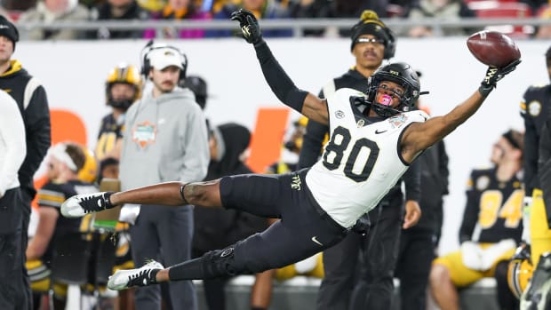 Wake Forest Demon Deacons wide receiver Jahmal Banks