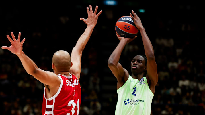 EA7 Emporio Armani Milan v FC Barcelona - Turkish Airlines EuroLeague