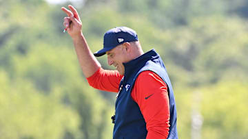 Jul 23, 2025; Foxborough, MA, USA; New England Patriots head coach Mike Vrabel signals to player at training camp at Gillette Stadium. Mandatory Credit: Eric Canha-Imagn Images