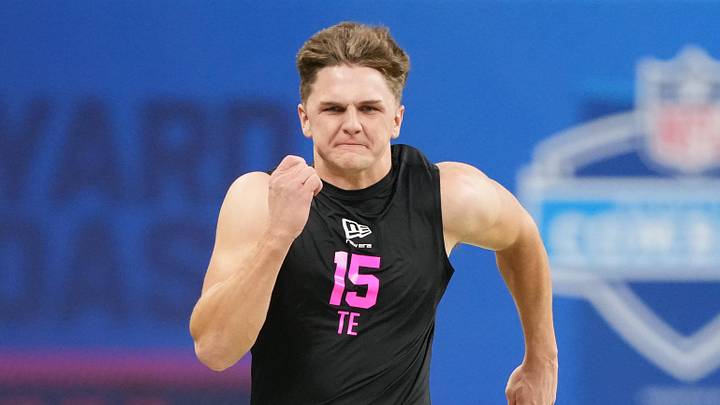 Feb 27, 2026; Indianapolis, IN, USA; Houston tight end Tanner Koziol (TE15) during the NFL Scouting Combine at Lucas Oil Stadium. Mandatory Credit: Kirby Lee-Imagn Images