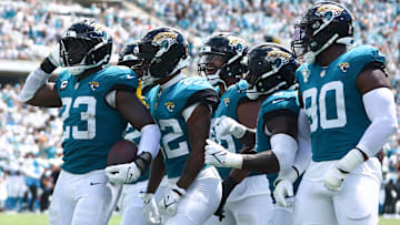 Jacksonville Jaguars - linebacker Foyesade Oluokun