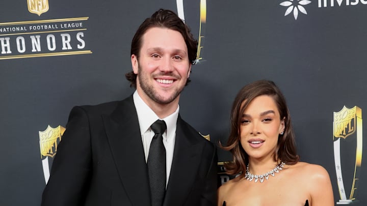 Hailee Steinfeld and Josh Allen