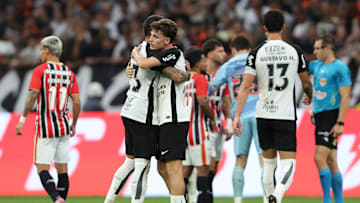 Corinthians buscou empate nos minutos finais contra o São Paulo
