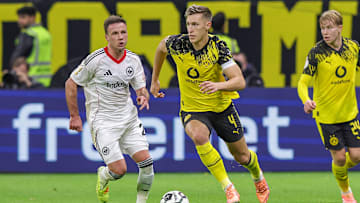 Mario Götze und Nico Schlotterbeck trafen mit ihren Teams in dieser Saison bereits im DFB-Pokal aufeinander