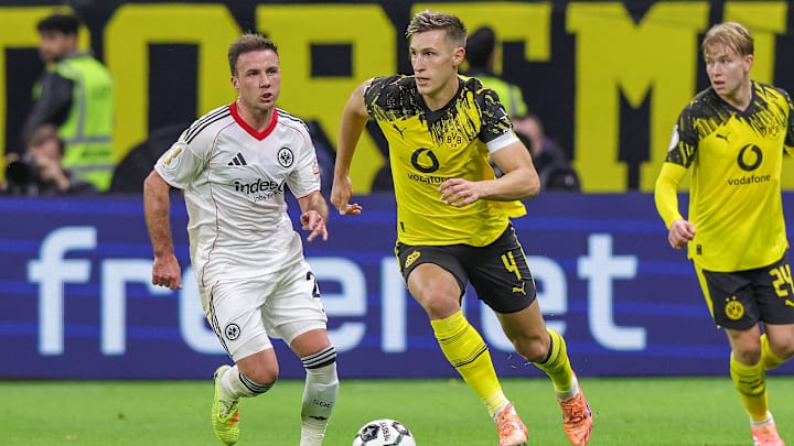 Mario Götze und Nico Schlotterbeck trafen mit ihren Teams in dieser Saison bereits im DFB-Pokal aufeinander