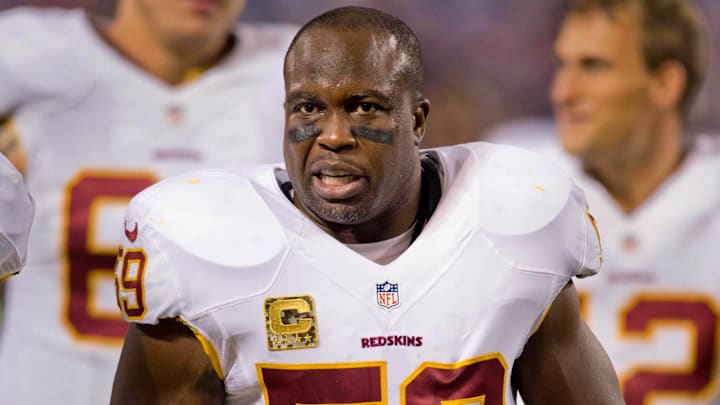 Nov 7, 2013; Minneapolis, MN, USA; Washington Redskins linebacker London Fletcher (59) leaves the field after drills before the game with the Minnesota Vikings at Mall of America Field at H.H.H. Metrodome. The Vikings win 34-27. Mandatory Credit: Bruce Kluckhohn-Imagn Images