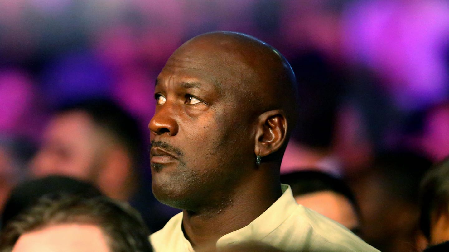 Chicago Bulls Send Viral Message To NBA Legend Michael Jordan