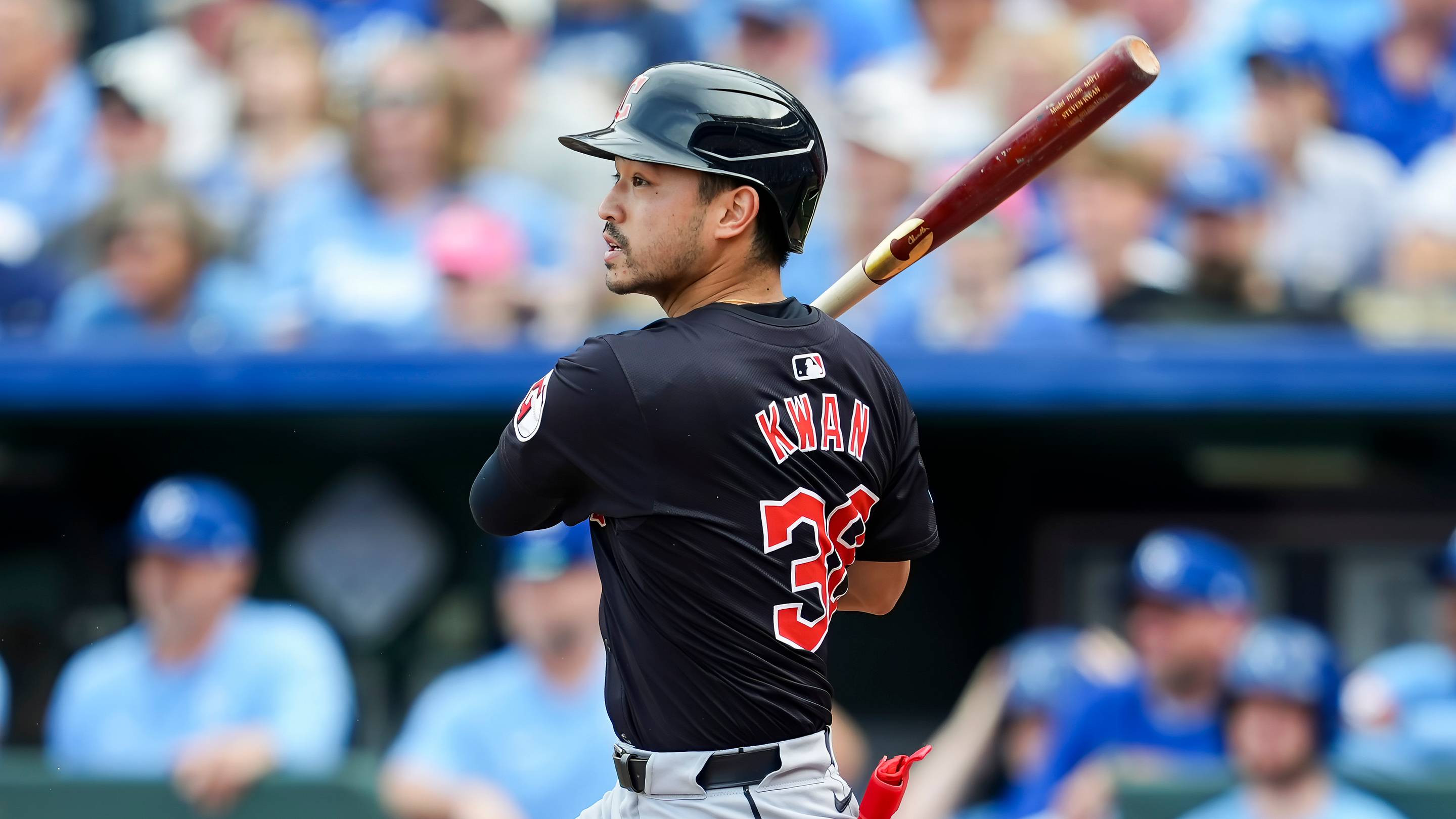Royals could make a bold trade for Steven Kwan and reshape their lineup