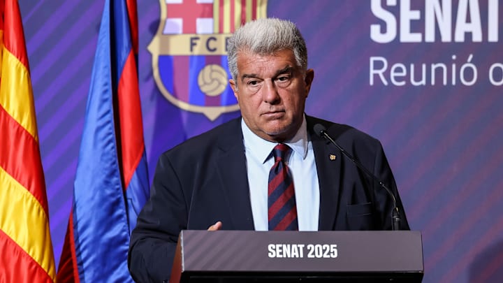 Le Barça refuserait finalement de partir.