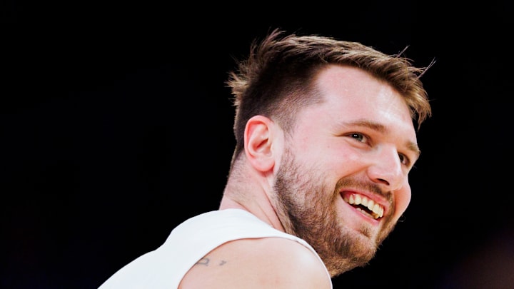 Houston Rockets v Los Angeles Lakers