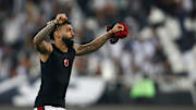 O camisa 9 está a um gol de Luizão, brasileiro com mais bolas nas redes no torneio