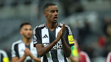 Alexander Isak was forced off in the first half of Newcastle's draw with Crystal Palace