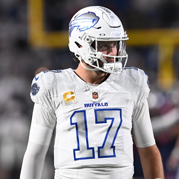 Buffalo Bills quarterback Josh Allen practices before the game