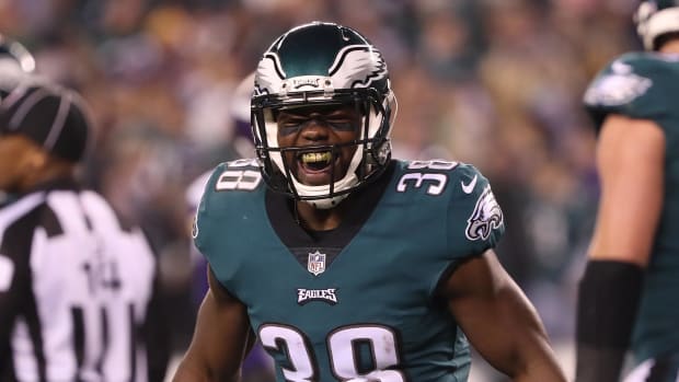 Jan 21, 2018; Philadelphia, PA, USA; Philadelphia Eagles running back Kenjon Barner (38) celebrates after a touchdown against