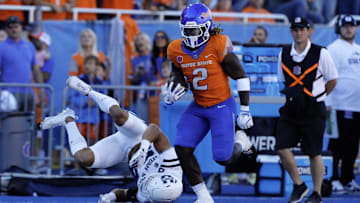 Boise State Broncos running back Ashton Jeanty runs for a 63-yard touchdown against Utah State.