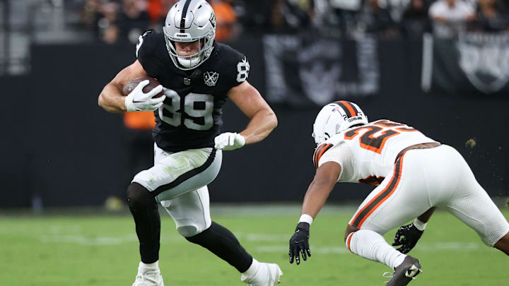 Cleveland Browns v Las Vegas Raiders Brock Bowers
