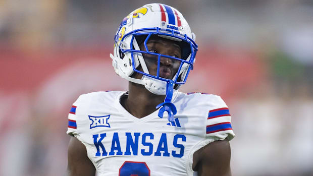 Kansas Jayhawks cornerback Mello Dotson (3).