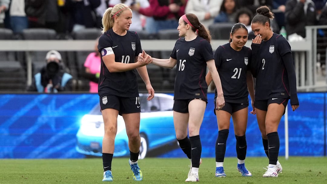 USWNT midfielders Lindsey Heaps (10) and Rose Lavelle (16) each scored in a 2–1 win against Japan. 