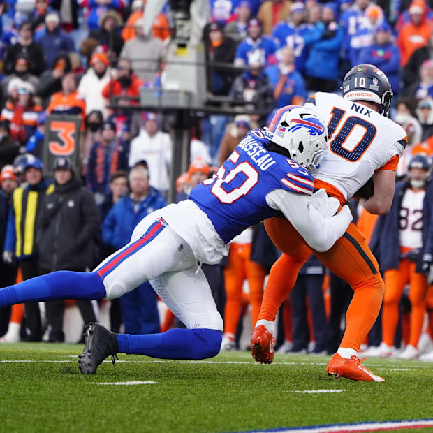 Greg Rousseau sack