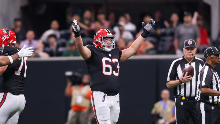 Atlanta Falcons offensive lineman Chris Lindstrom leads a unit that receives high marks from Pro Football Focus