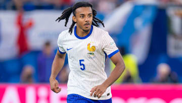 Jules Koundé, latéral droit titulaire des Bleus.