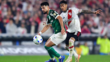 Atacante faz dupla de ataque com Vitor Roque