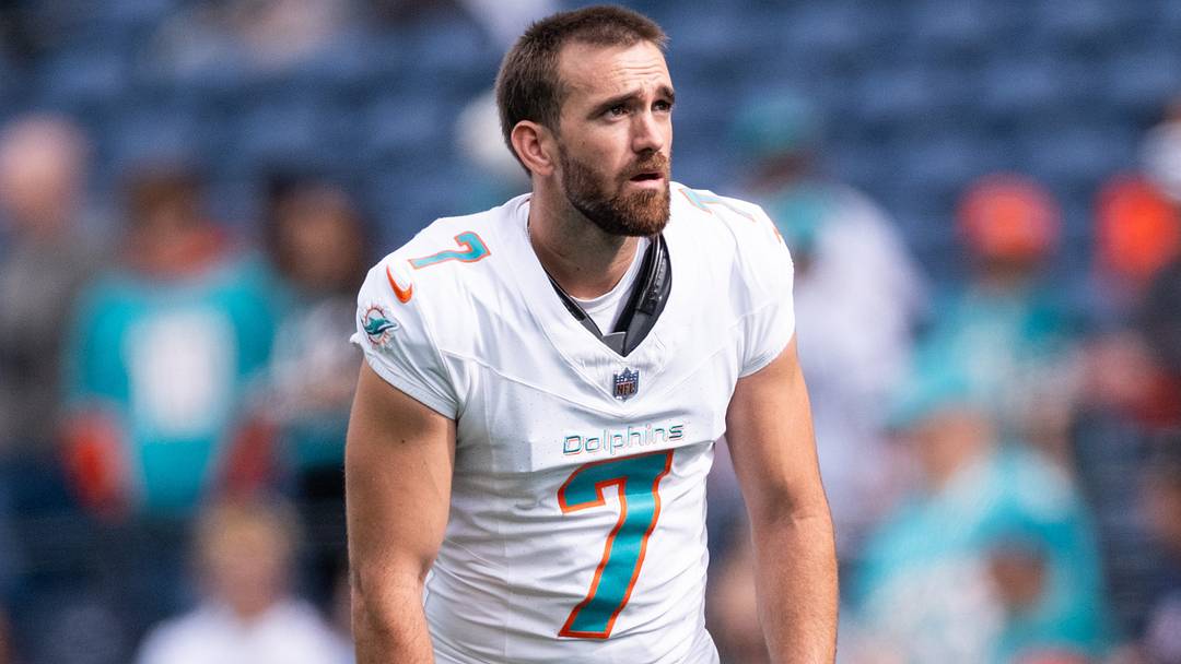 Jason Sanders just showed Cade York that the Jets' kicker battle is still neck and neck. Jason Sanders just showed Cade York that the Jets' kicker battle is still neck and neck.