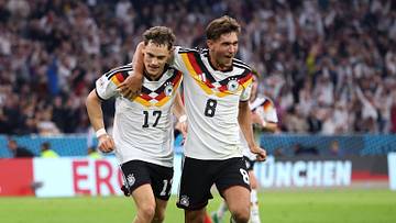 Matchwinner unter sich: Florian Wirtz (l.) und Tom Bischof