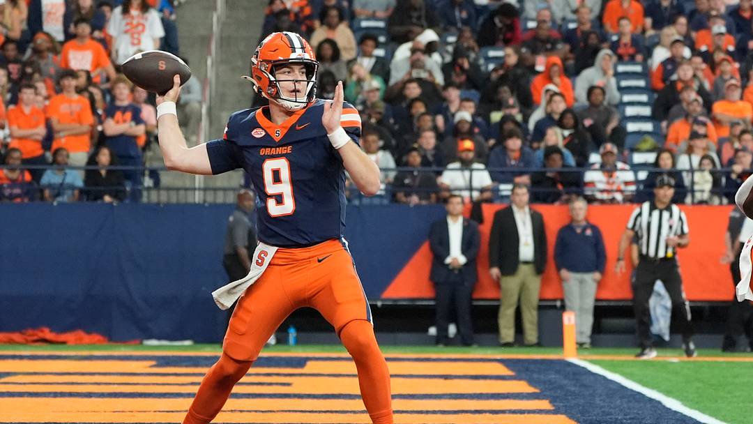 Sep 6, 2025; Syracuse, New York, USA; Syracuse Orange quarterback Steve Angeli (9) throws against the UConn Huskies during the second half at JMA Wireless Dome. Mandatory Credit: Gregory Fisher-Imagn Images Sep 6, 2025; Syracuse, New York, USA; Syracuse Orange quarterback Steve Angeli (9) throws against the UConn Huskies during the second half at JMA Wireless Dome. Mandatory Credit: Gregory Fisher-Imagn Images