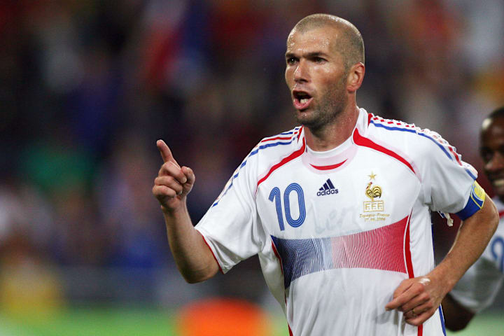 French midfielder Zinedine Zidane celebr